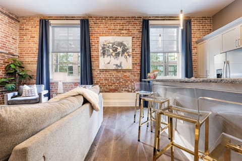 Open-concept living and kitchen with ample seating for you and your guests. Features a 55” Samsung Smart 4K TV for streaming and DIRECTV Entertainment. The sofa converts to a full-size sleeper! Enjoy plenty of natural light.