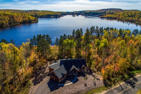 Biwabik Vacation Rental | 4BR | 4.5BA | 4,552 Sq Ft | Stairs Required