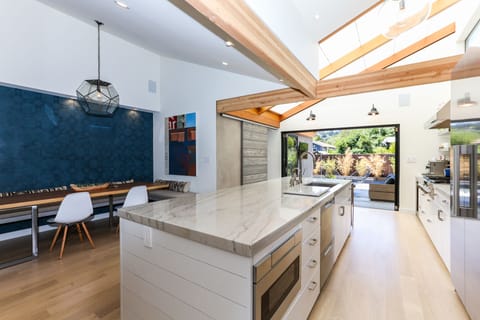 Microwave in Kitchen Island