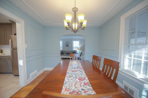 Additional view of dining room 2