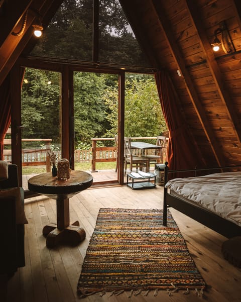 Bungalow, Lake View | 1 bedroom, minibar, free WiFi, bed sheets