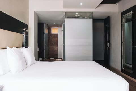 Premium Double Room, Sauna | Soundproofing, iron/ironing board, free WiFi, bed sheets