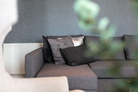 Classic Apartment, 2 Bedrooms, Non Smoking | 2 bedrooms, individually decorated, individually furnished