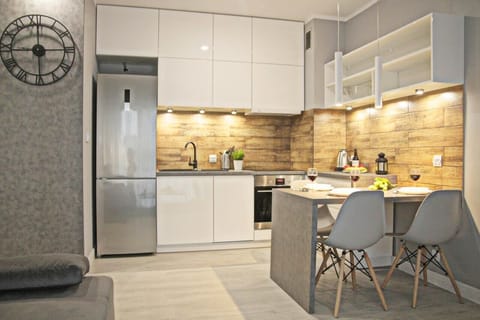 Comfort Apartment | Private kitchen | Fridge, oven, stovetop, electric kettle