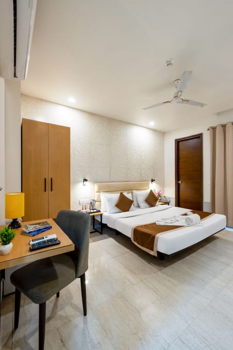 Deluxe Room | Egyptian cotton sheets, premium bedding, down comforters