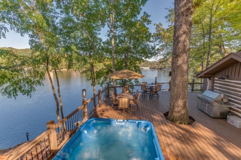 Cabin at White Oak Point