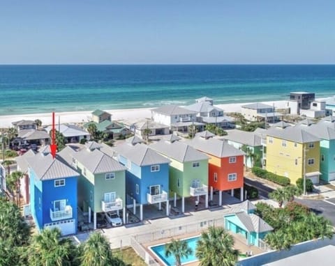 Bright house with pool and direct beach access across street,