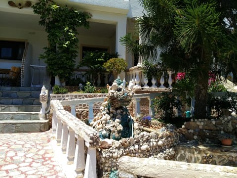 Villa, 1 Bedroom, Smoking, Balcony | Garden