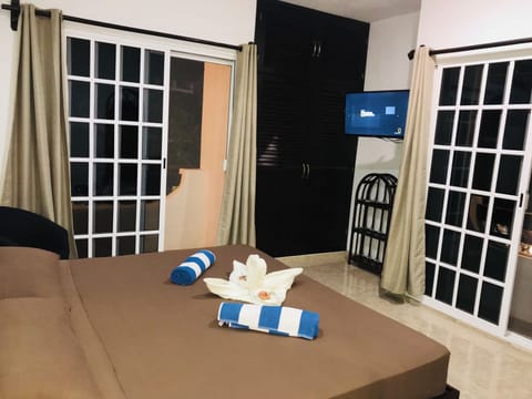 House, 1 Bedroom, Balcony, City View | 1 bedroom