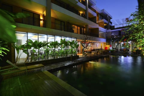 Outdoor pool, open 7:00 AM to 8:00 PM, sun loungers