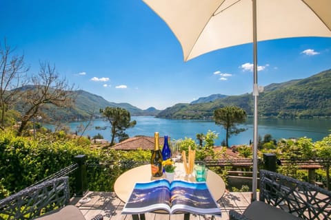 Honeymoon Villa, 2 Bedrooms, 2 Bathrooms (Morcote Magic View) | Lake view