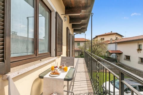 Family Apartment, Multiple Bedrooms (Sunset in Baveno) | Outdoor dining