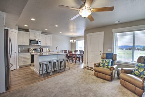 Kitchen & Living Room