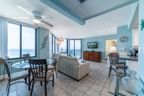 Welcome to Sunbird 908E 'High Tides' this 1 Bedroom/1 Bath condo is sure to please!