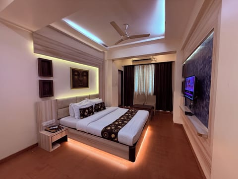 Super Deluxe Room | Egyptian cotton sheets, premium bedding, memory foam beds