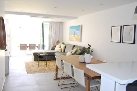 Common space with plenty of natural sunlight