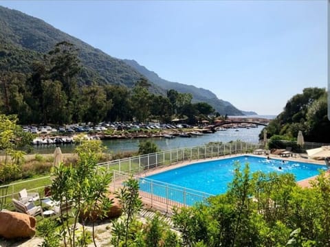 Panoramic Double Room, Sea View | Desk, blackout drapes, cribs/infant beds, free WiFi