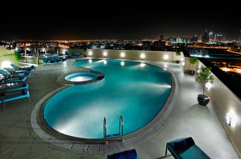Outdoor pool, sun loungers