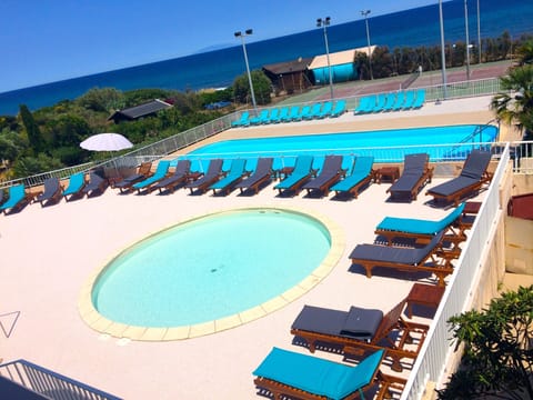 2 outdoor pools, pool umbrellas, sun loungers