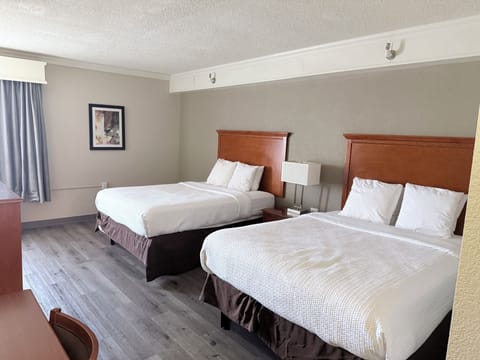 Standard Room | Desk, iron/ironing board, free WiFi, bed sheets