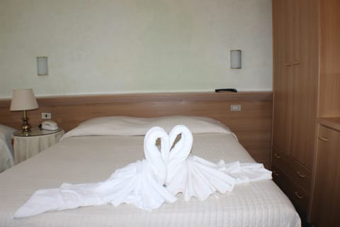 In-room safe, desk, free WiFi, bed sheets