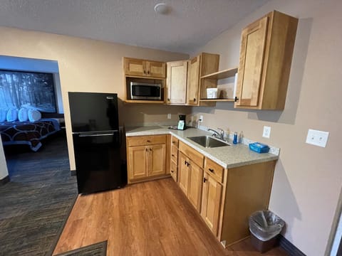 Fridge, microwave, coffee/tea maker