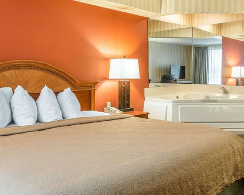 In-room safe, desk, laptop workspace, iron/ironing board