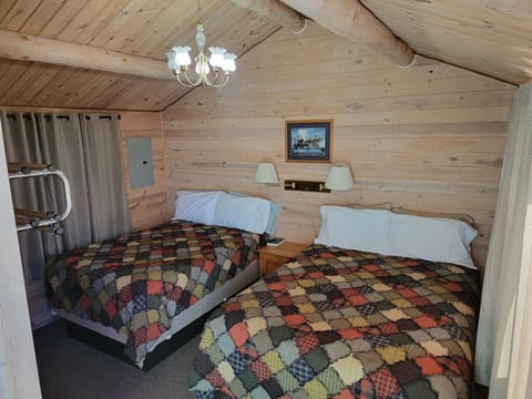 Cabin, Multiple Beds | Free WiFi, bed sheets