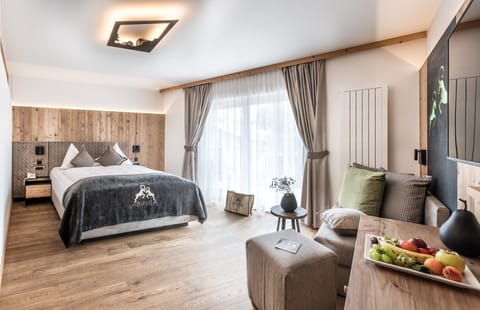 Premium bedding, minibar, in-room safe, individually decorated