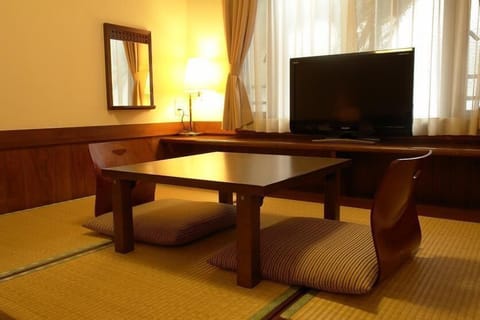 Japanese Style C | In-room safe, desk, rollaway beds, WiFi (free)