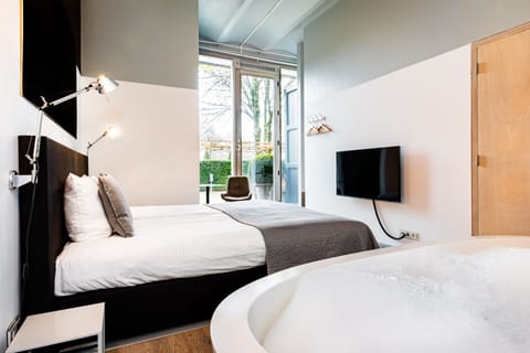 SStandard room with bath in coach house 2p. | Free minibar, in-room safe, individually decorated