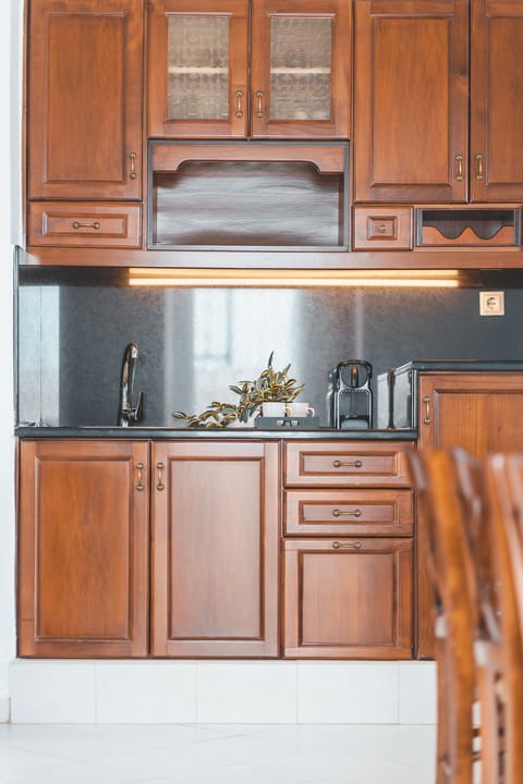 Deluxe Suite, 2 Bedrooms, Private Pool | Private kitchen | Fridge, coffee/tea maker, electric kettle