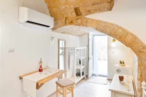 Double Room | In-room dining