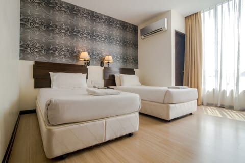 Superior Twin Room, Balcony, City View | In-room safe, desk, blackout drapes, iron/ironing board