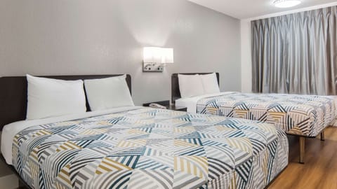 Free cribs/infant beds, free WiFi, bed sheets