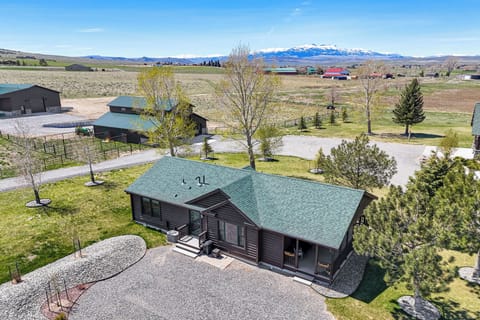 Cody Vacation Rental | 2BR | 2BA | 2 Steps Required | 1,200 Sq Ft