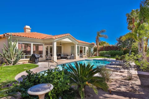 Spacious and Private Backyard