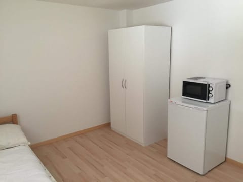 Economy Single Room, Shared Bathroom | Free WiFi