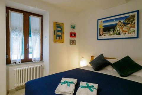 Ventu De Ma Studio #2 with AC House in Vernazza