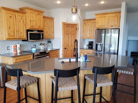 Beautiful Modern Kitchen