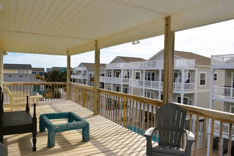 House, 4 Bedrooms | Terrace/patio