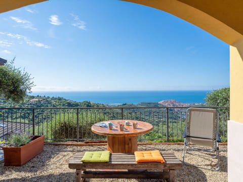 Property, House, Table, Sky, Room, Home, Real Estate, Furniture, Architecture, Vacation