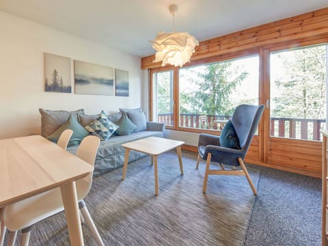 Table, Furniture, Couch, Chair, Wood, Living Room, Floor, Flooring, Shade, Real Estate