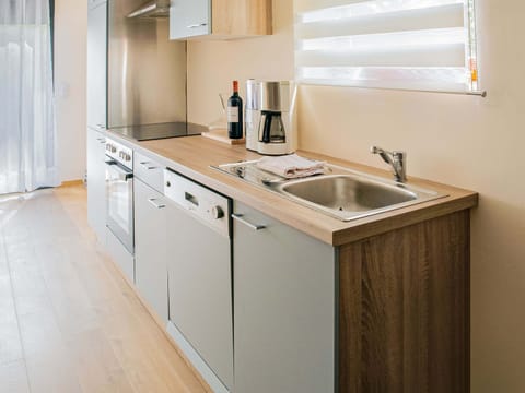 Cottage | Private kitchen | Highchair