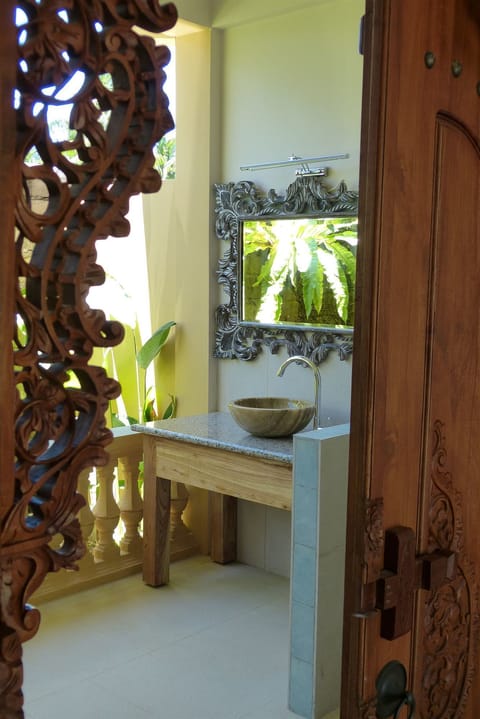 Villa, 3 Bedrooms, Private Pool | Bathroom | Rainfall showerhead, free toiletries, hair dryer, towels