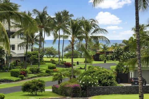 Condo, 2 Bedrooms | Property grounds
