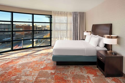 Down comforters, desk, laptop workspace, blackout drapes