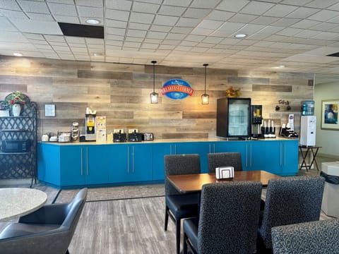 Free daily on-the-go breakfast