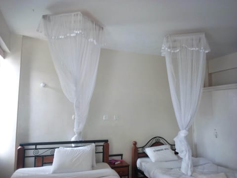 Double Room | Desk, blackout drapes, free WiFi, bed sheets