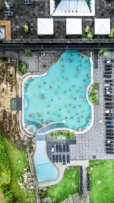 Indoor pool, outdoor pool, sun loungers
